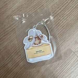 Marc Jacobs Daisy yellow luxury perfume car air freshener